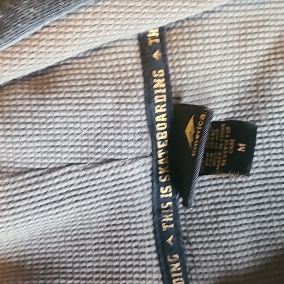 Emerica zip up sweater. Size Medium fits like a large. Black charcoal. Skate - Picture 3 of 3